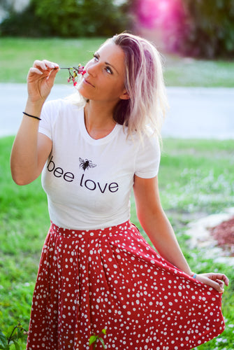 bee love - Women's The Boyfriend Tee